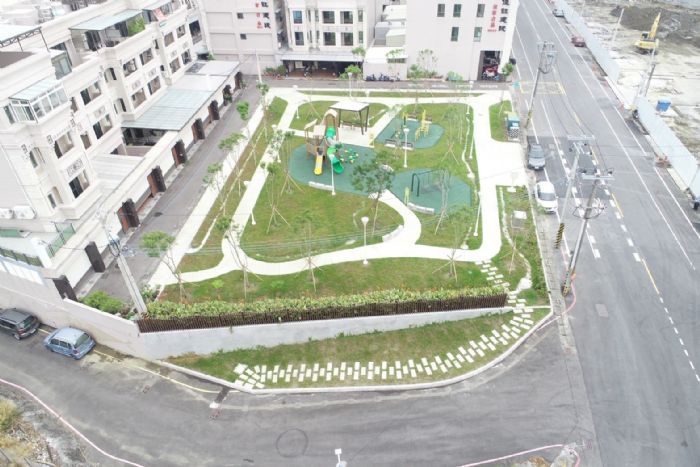 橋頭仕豐南路新亮點「公兒10公園」完工啟用，打造親子共融的幸福綠意空間